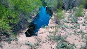 Peligroso derrame de petróleo en Río Negro