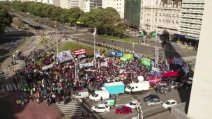 Marchas piqueteras concentran en el centro porteño y dificultan la normal circulación del tránsito