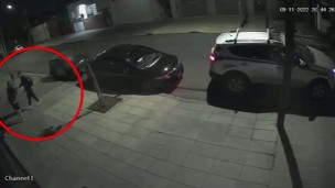 Mataderos: le robaron hasta las zapatillas