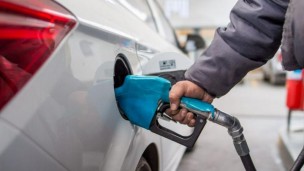 Aumento de nafta: YPF subió un 4% promedio el precio de sus combustibles