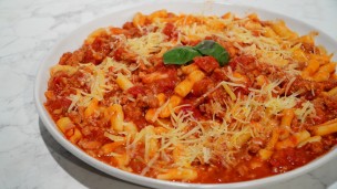 cavatelli con bolognesa