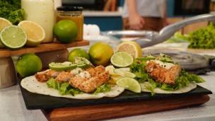 Tacos de pollo cesar