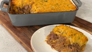 aprendé a cocinar pastel de bondiola y batata