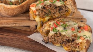 Increíbles zeppelín relleno de carne y queso