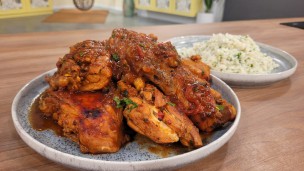 Aprendé a cocinar pollo picante con arroz