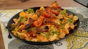 Sorprende con esta pasta tricolor con salsa de tomates asados