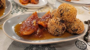Riquísimos buñuelos de chocolate con naranjas confitadas