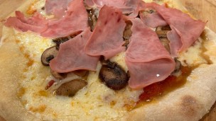 Especial para el finde: pizza napolitana crocante