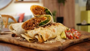 Mega burritos de carne, queso y vegetales