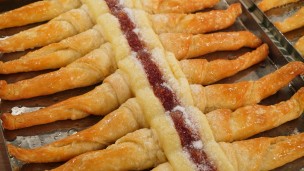 Riquísimos vigilantes de crema pastelera y membrillo