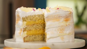 Riquísima torta de limón, amapola y merengue