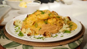 Riquísimo pollo con azafrán y puré de coliflor