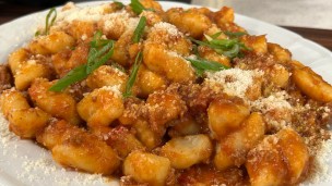 Riquísimos ñoquis de papa con salsa boloñesa
