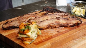Sorprende con esta tapa de asado colgada