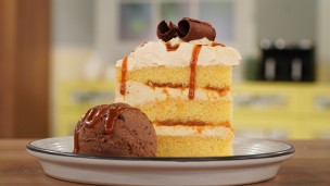 Rica y fácil torta de caramelo y café