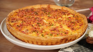 Sorprende con esta tarta de queso y panceta