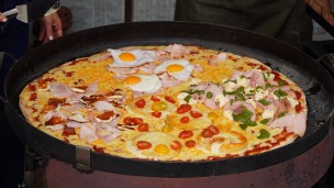Mega pizza salada y mega pizza dulce