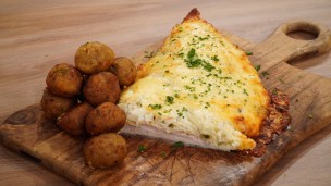 Increíble matambrito de cerdo con batatas rellenas