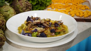 Cavatellis con pesto y vegetales de estación