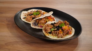 Sorprende con estos tacos de bondiola 