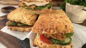 Algo diferente: sándwich de chipa y pollo