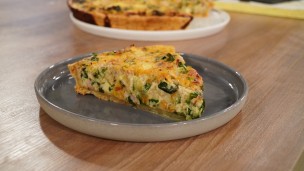 Aprendé a cocinar tarta de pollo y puerro