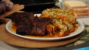 Colita de cuadril rellena de vegetales al chimichurri y zapallo