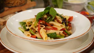 Ensalada de pasta fría con atún 
