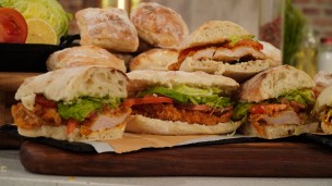 Sorprende con este sándwich de ciabatta y pollo