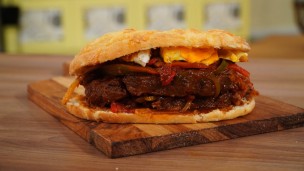 Increíble sándwich de roast beef a la criolla