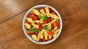 Aprendé a cocinar pasta rellena capresse