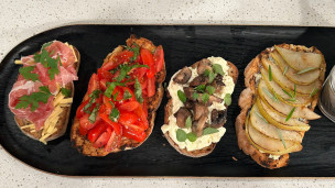 Aprendé a cocinar bruschettas y faina frita