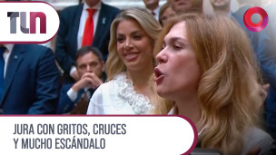 Jura con gritos, cruces y mucho escándalo