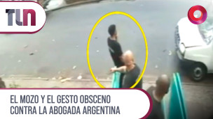 El mozo y el gesto obsceno contra la abogada argentina 