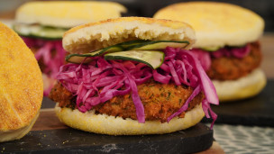 Sorprende con esta hamburguesa de falafel 