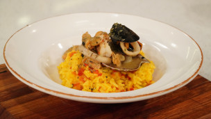 Riquísimo arroz con salsa de mariscos