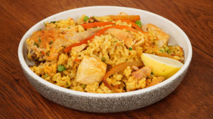 Rico y fácil arroz con pollo 