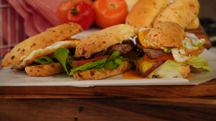 Sorprende con este chipá sándwich