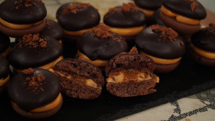 Ricos y fáciles alfajores chocotorta