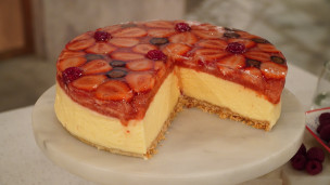 Riquísima torta bavaroise de vainilla y frutilla