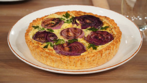 Riquísima tarta de queso y cebolla