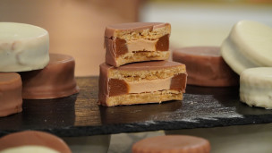 ALFAJOR DE DULCE DE LECHE Y PASTA DE MANI