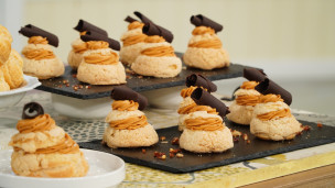 profiterol con crema de dulce de leche