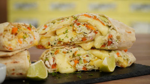 BURRITOS Y QUESADILLA DE POLLO Y VEGETALES
