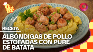 albóndigas de pollo estofadas con puré de batata.