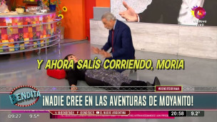 Moria terminó tirada en el piso en vivo y tuvo que aclarar que no le había pasado nada