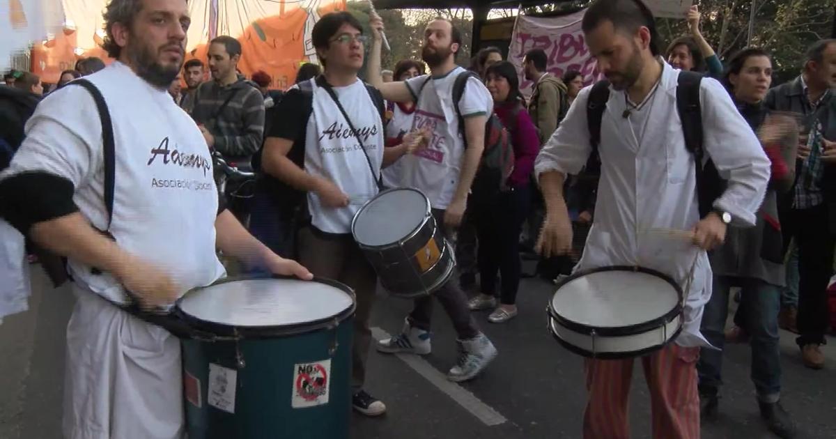 Ademys anunció un paro docente para el primer día de clases en la ...