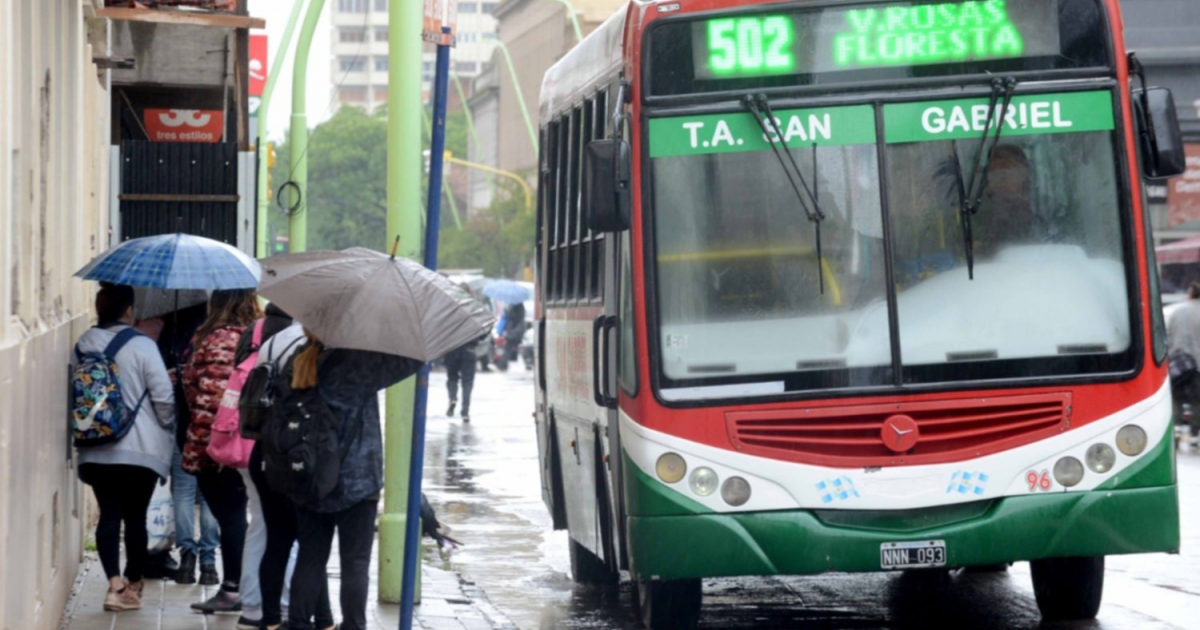 El gobierno quitó los subsidios al transporte en el interior: “Se van a ...