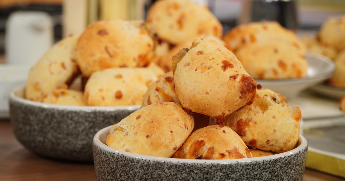 Ricos y fáciles chipas vegetarianos rellenos | Canal 9
