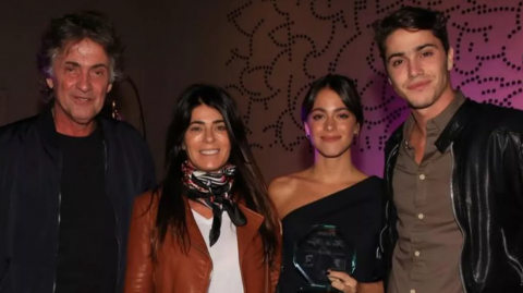 Tini Stoessel y su familia